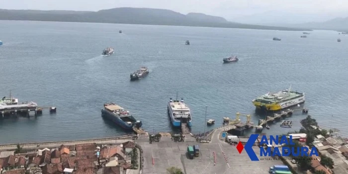 Pantau Kesiapan Nataru 2025/2026, Kabasarnas dan Gubernur Jatim Tinjau Jalur Tol hingga Selat Bali dari Udara