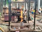 Sumur Bor di Kadruluk Sumenep Keluarkan Gas Mudah Terbakar, Pengeboran Dihentikan