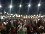 Ribuan Umat Muslim Padati Lapangan Pegantenan  Istighasah untuk Palestina