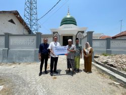 Tingkatkan Kenyamanan Jemaah, BRI Peduli Bantu Pembangunan Pagar Masjid Darus Salam