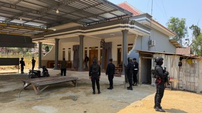 Gerebek Bilik Sabu di Proppo Pamekasan, Polisi Sita Sabu, Sajam, dan 9 Motor